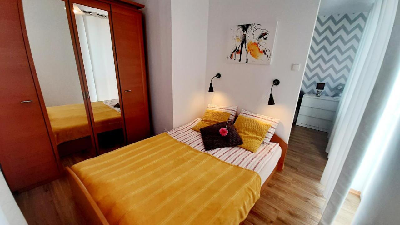 Apartament Z Balkonem I Bezplatnym Parkingiem Gdańsk Eksteriør bilde
